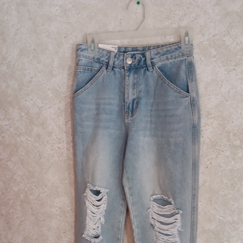 Forever 21 Light Blue Ripped Boyfriend Jeans